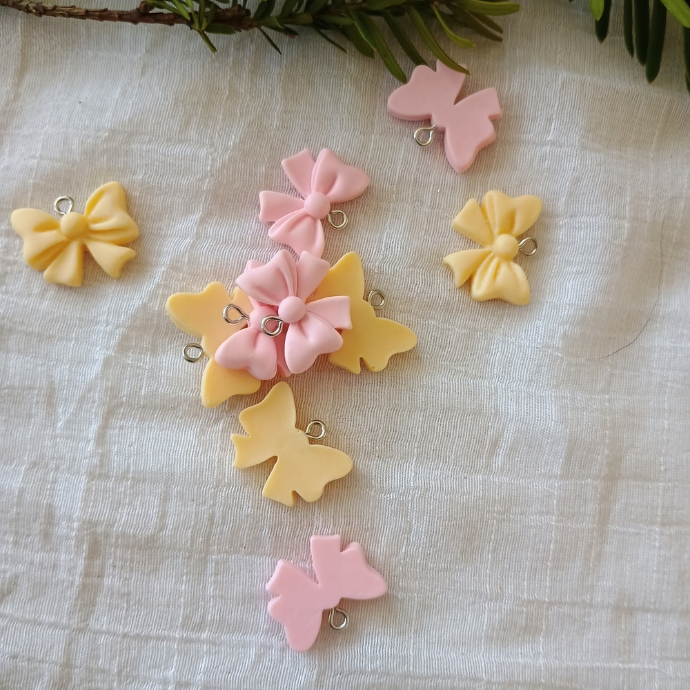 🎀 BOW CORE 🎀 x 10 bundle yllw, pink bow charms, jewelry charms, boot charms